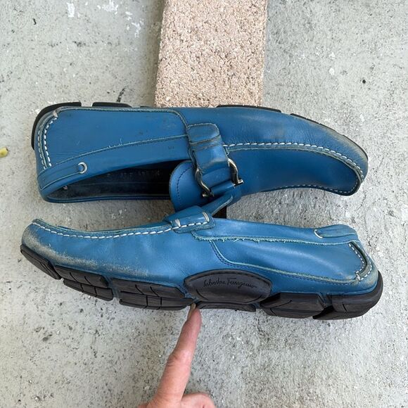 Ferragamo driving shoes - Picture 5 of 11